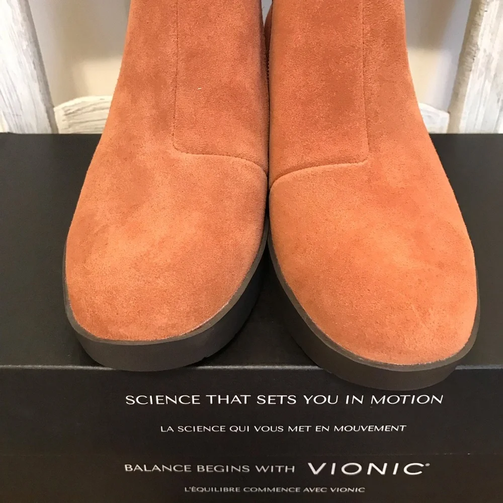 Vionic Skylar Tan Suede Wedge Ankle Boots New In Box